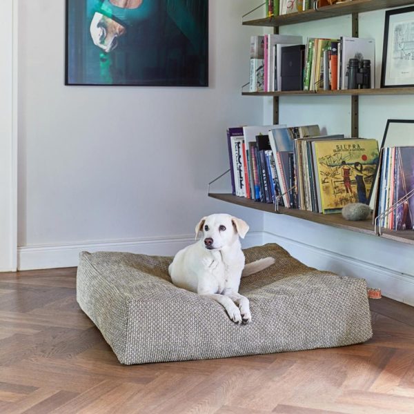 Cloud7 Cube // Luxury dog pillow in exclusive design (Chenille Dots)
