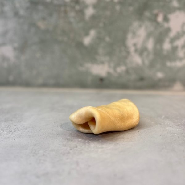 Rauh! Mini // Healthy and durable elk skin chew bone