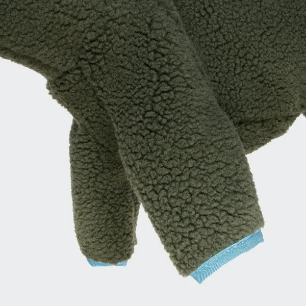 Cloud7 Cornwall, Italiensk Mynde // Teddy sweater med ben (olive)