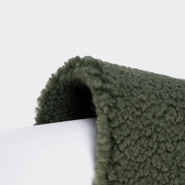 Cloud7 Cornwall, Italiensk Mynde // Teddy sweater med ben (olive)