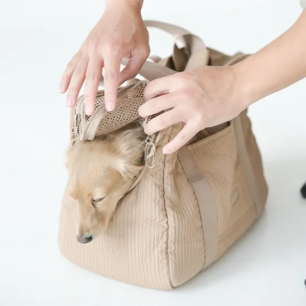 Lambwolf City // Hundetaske med åndbar lukning (beige)